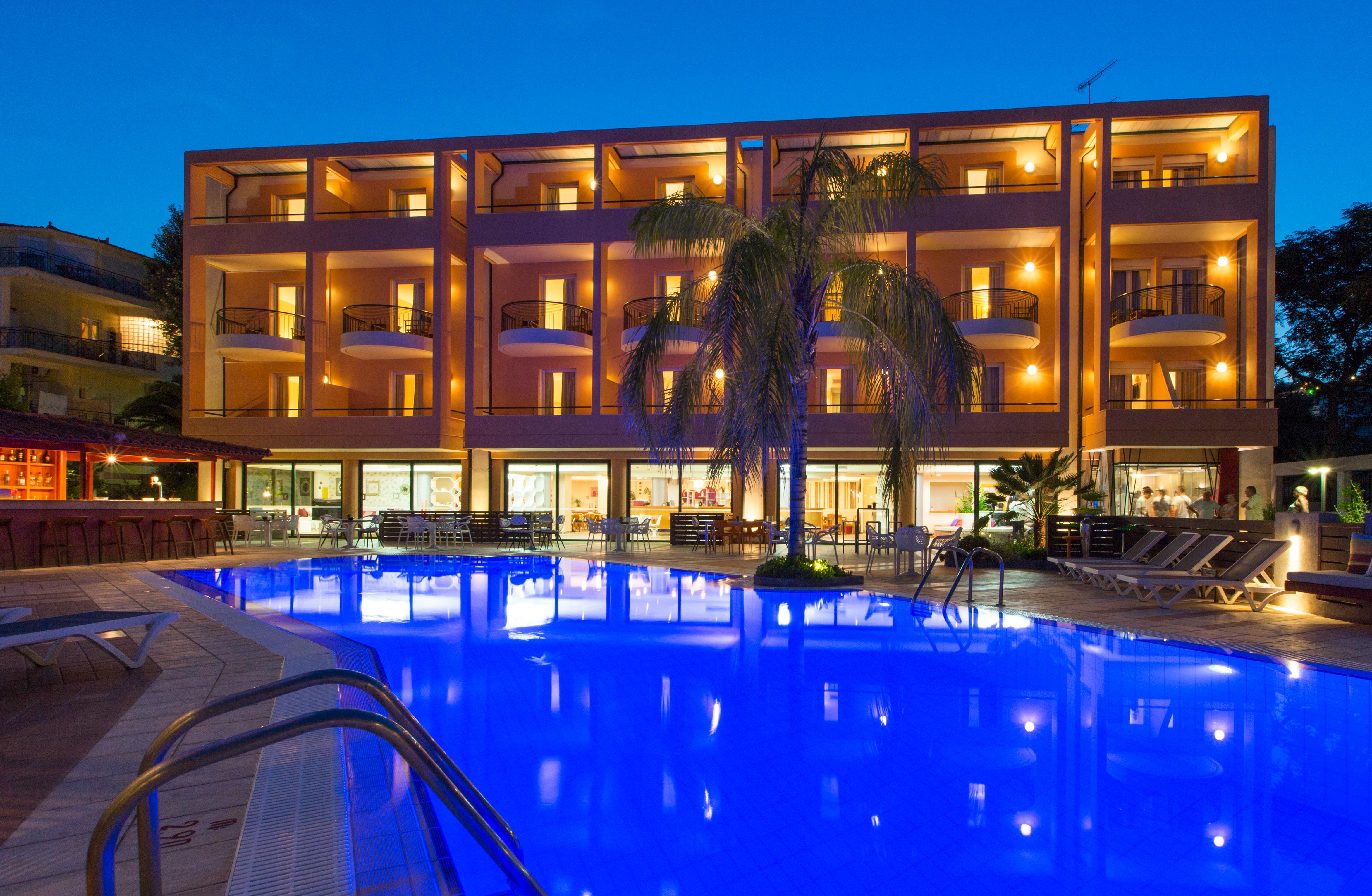 Flisvos Royal Hotel & Suites 托隆 外观 照片