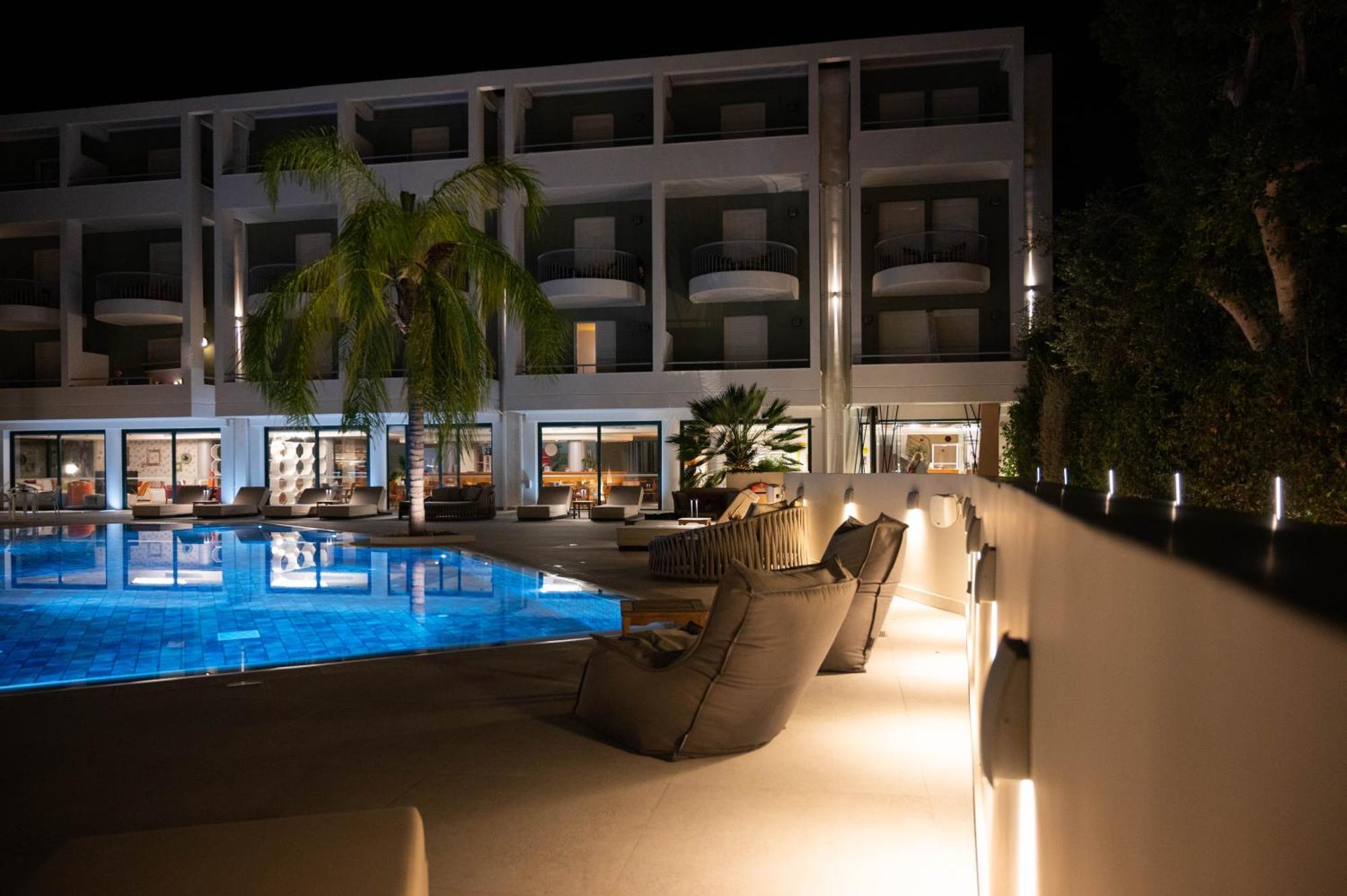 Flisvos Royal Hotel & Suites 托隆 外观 照片