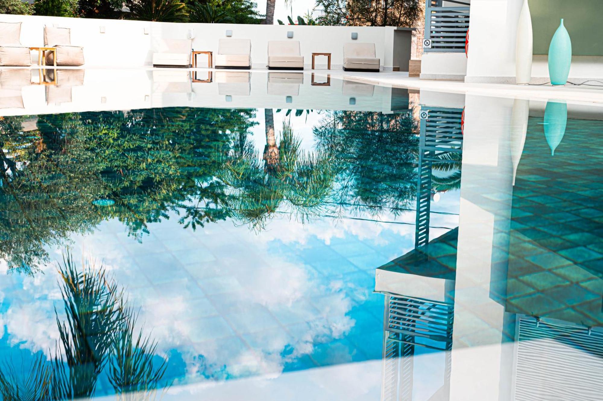 Flisvos Royal Hotel & Suites 托隆 外观 照片